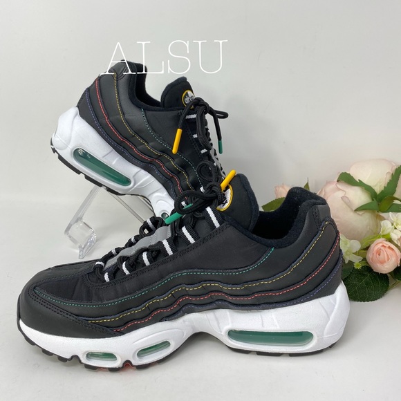 Nike Air Max 95 Premium Black Flash Crimson W - Picture 2 of 8